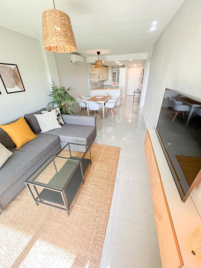 Cozy Apartment With Large Terrace Torremolinos Exterior foto