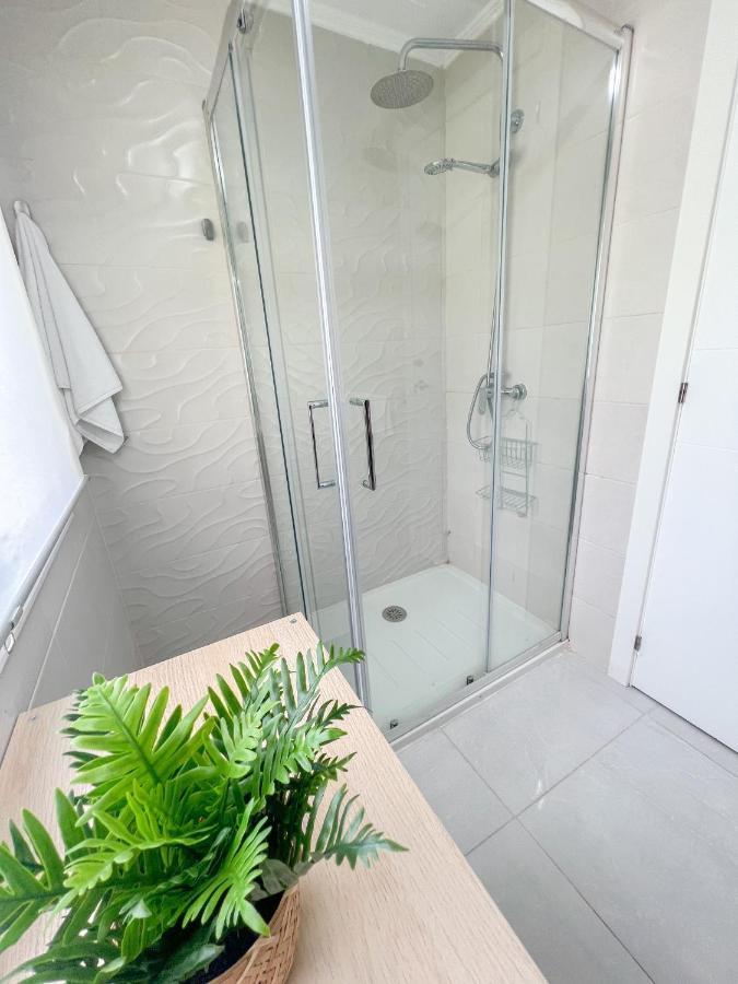 Cozy Apartment With Large Terrace Torremolinos Exterior foto